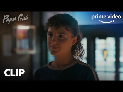 Paper Girls Clip