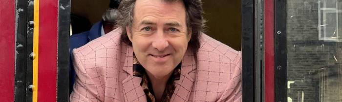 Jonathan Ross Takes to the Road