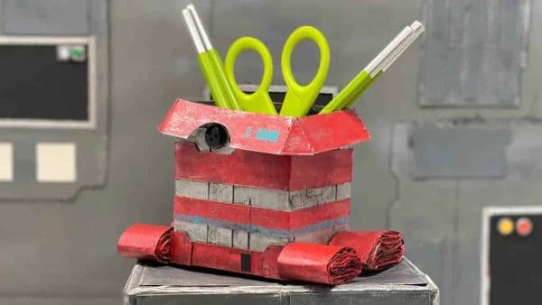 “Bee” Ready For School With This B2EMO DIY Pencil Cup