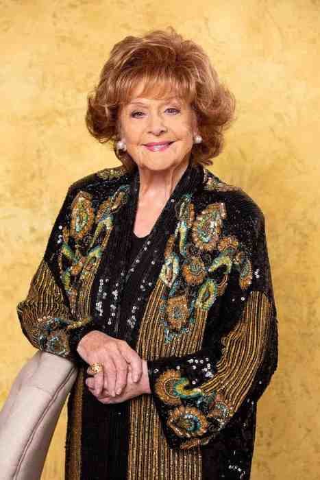 Official Portrait of Barbara Knox