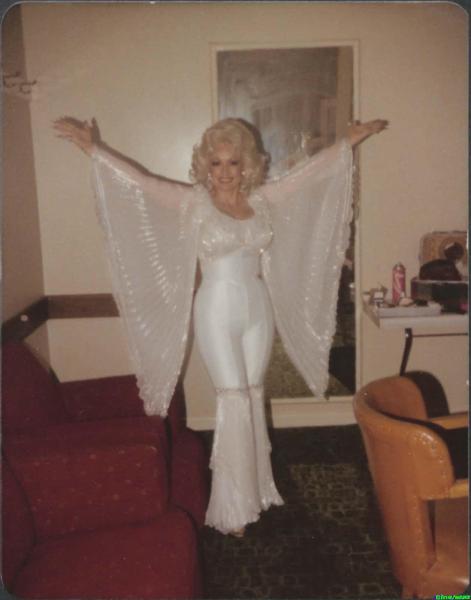 Channel 5 Gains Exclusive Access to Dolly Parton: in Her Own Words