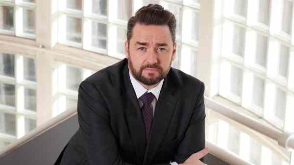 Jason Manford joins Waterloo Road