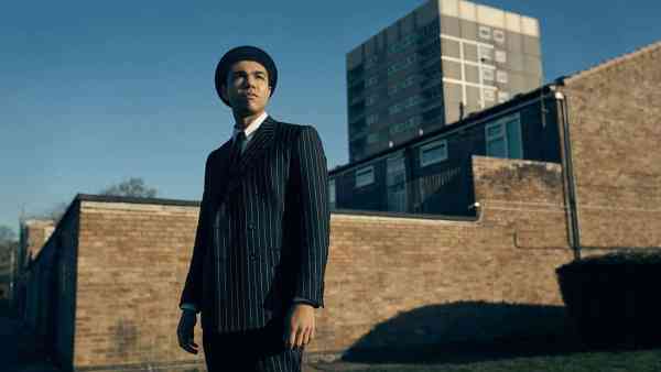 The Glory And Glamour Of Working Class Life