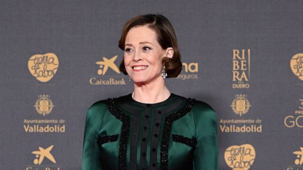 Sigourney Weaver In Talks To Join ‘the Mandalorian & Grogu’