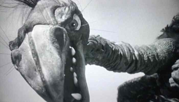 Caught In The Silly Grasp Of ‘the Giant Claw’